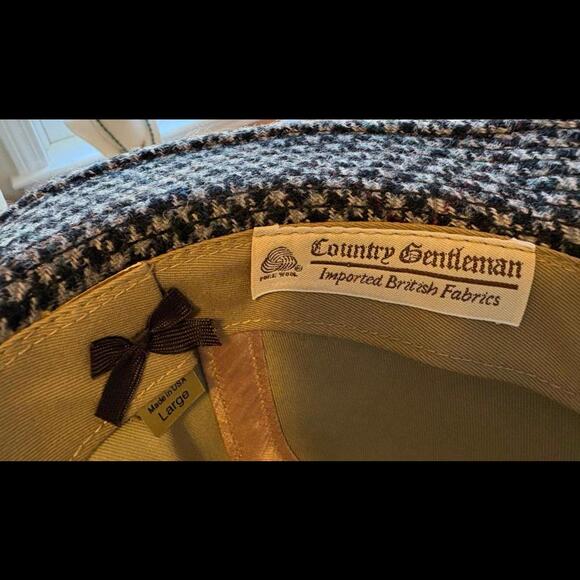 Hat - Picture 3 of 3